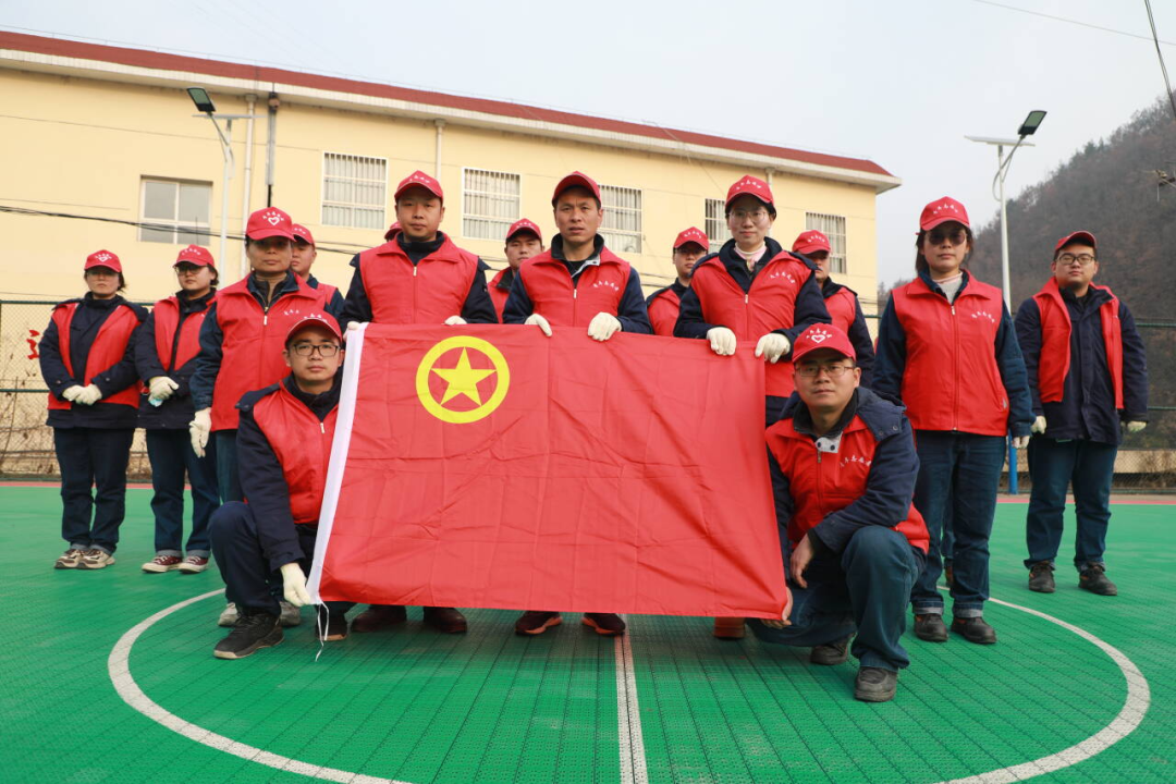 传承雷锋精神 做新时代雷锋