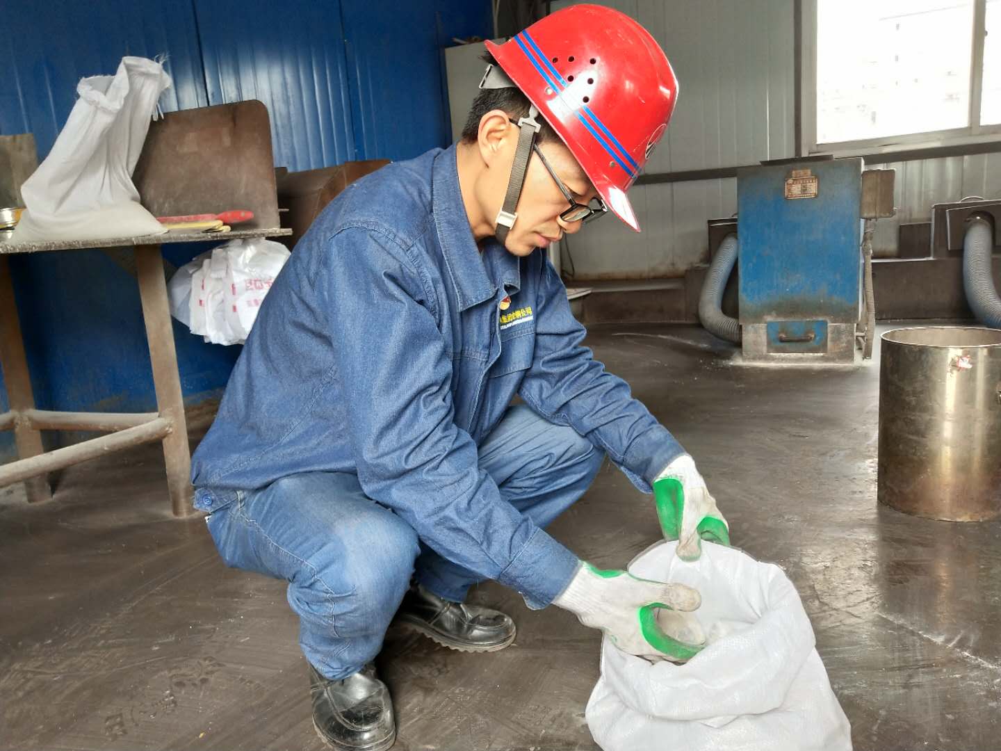 兴廉洁从业之风   筑质量保障之堤  ——记陕钢集团“岗位建功能手”孙璐