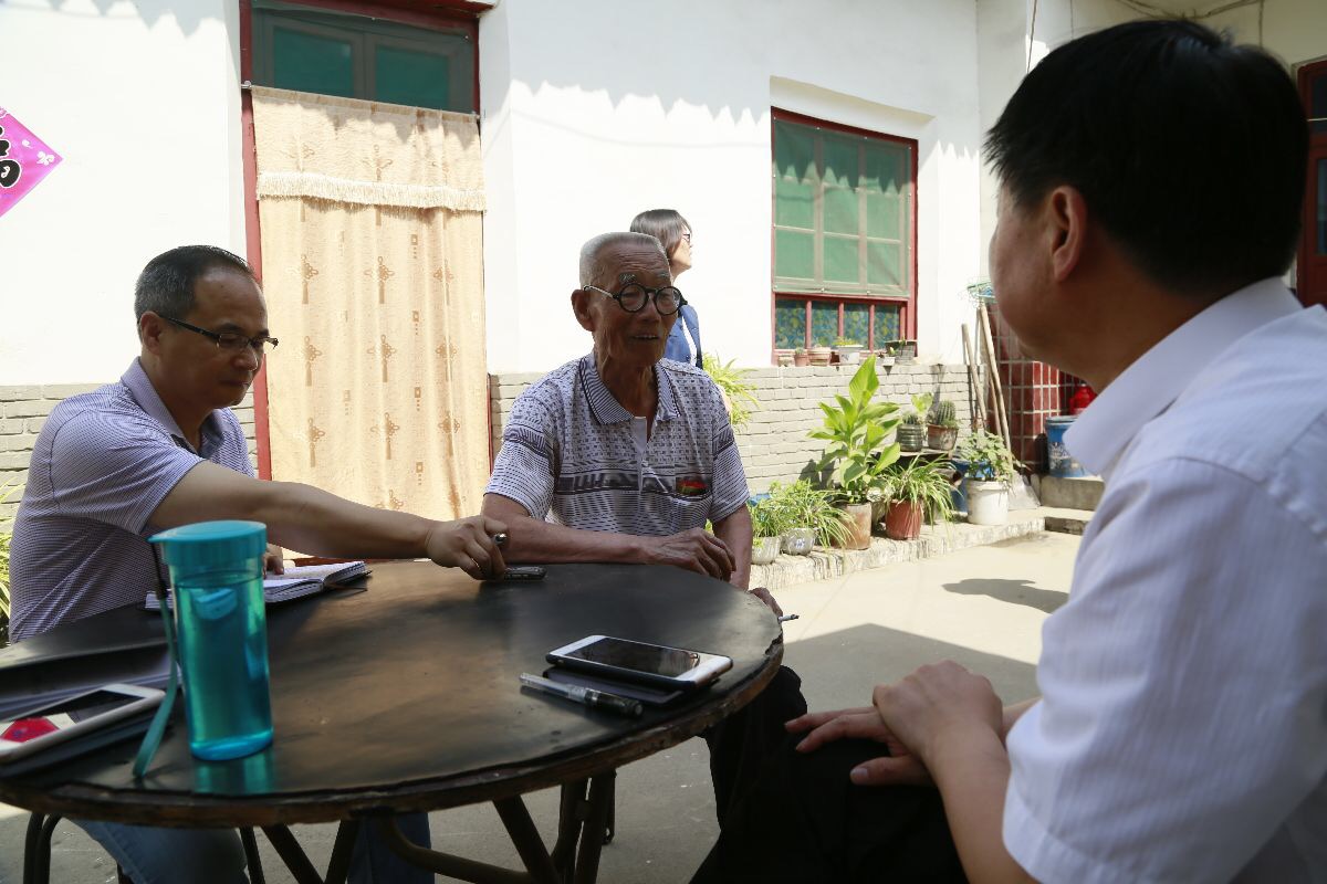 死守阵地 哪都不去—记陕钢集团龙钢公司老炼铁工人孙百万