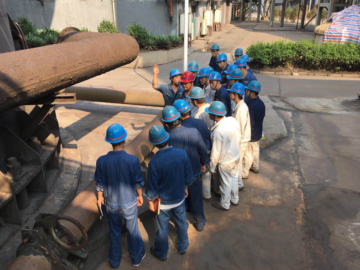 “导师领跑”为“青字军”铺轨开路 —炼铁厂技术人才队伍建设侧记