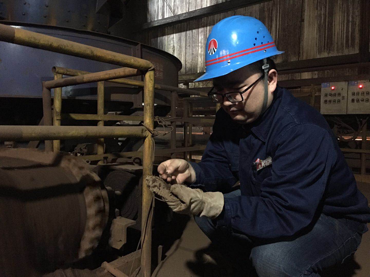 这才是青春应有的模样—龙钢公司炼铁厂优秀青年职工素描