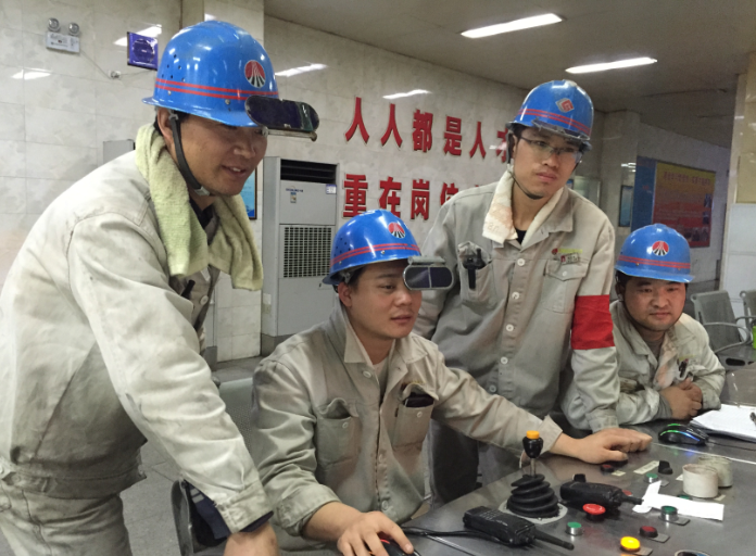 不负芳华勇担当  青春建功绽光芒——龙钢公司炼钢厂团委服务企业、服务青年纪略