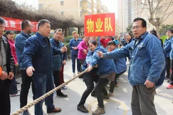 龙钢集团各基层女工委开展系列活动庆祝三八妇女节