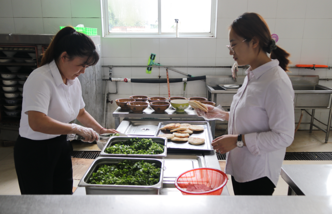 韩城公司中秋餐爱味“食”足